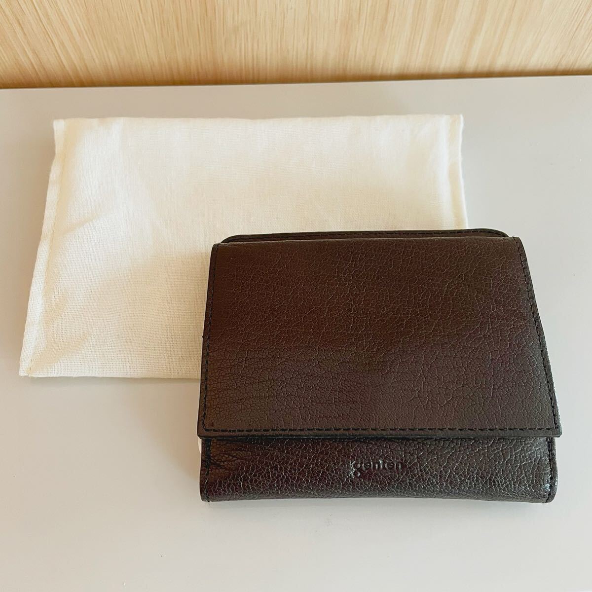 【美品】genten ゲンテン 焦茶 ダークブラウン レザー 二つ折り財布拍卖