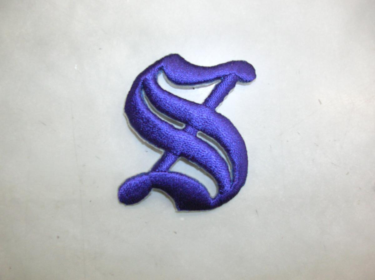 【刺繍★花文字マーク(英字:S)★ネイビー】ワッペン★アイロンで簡単圧着★拍卖