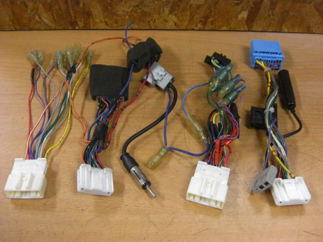 日産 純正OP ナビ 対応 電源ケーブル 電源ハーネス 電源コード 配線キット カロッツェリア ZH07 ZH77 セレナ キューブ ノート 送料安拍卖