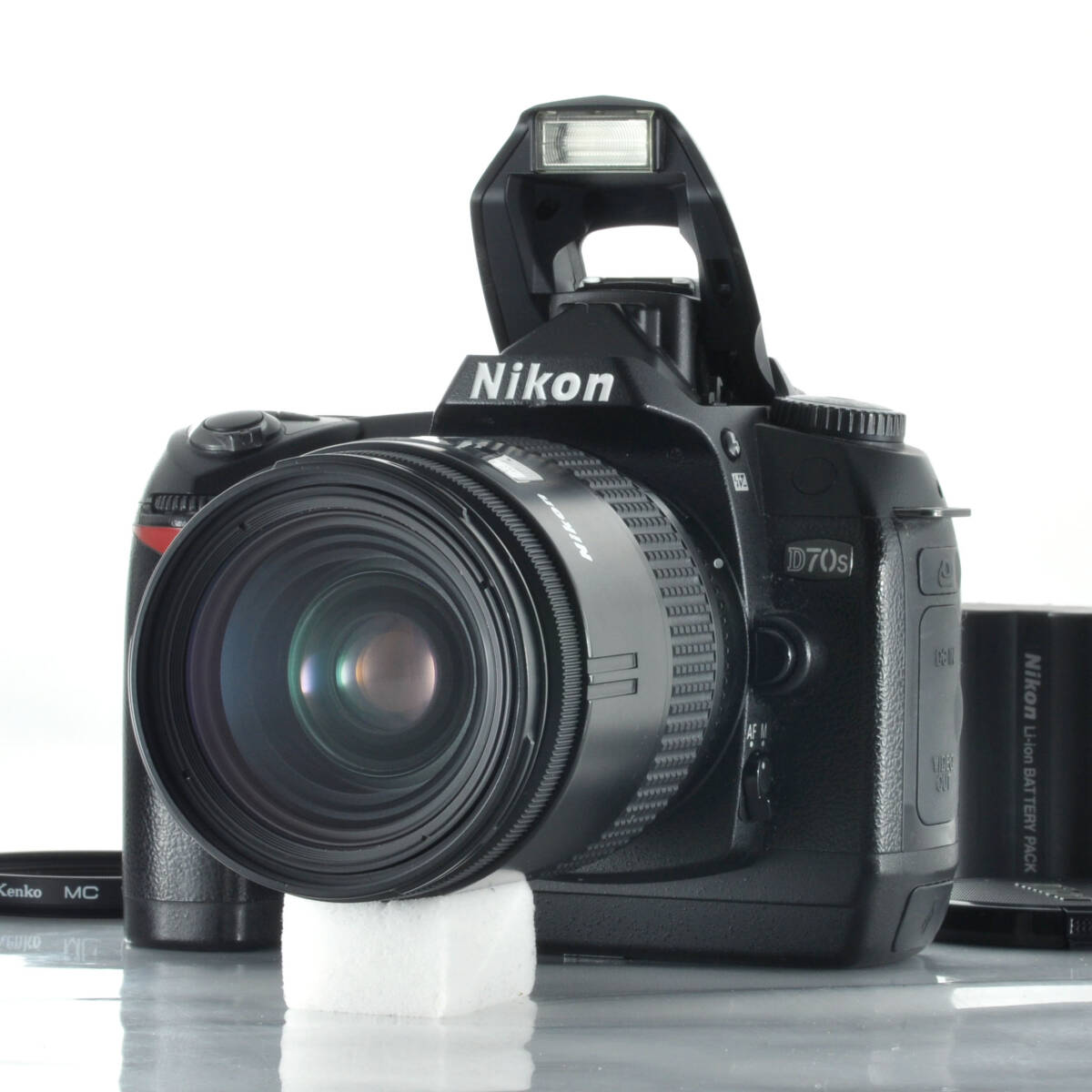【ニコン】Nikon D70s デジタル一眼レフカメラ + AF NIKKOR 28-85mm F3.5-4.5 レンズ #K228拍卖