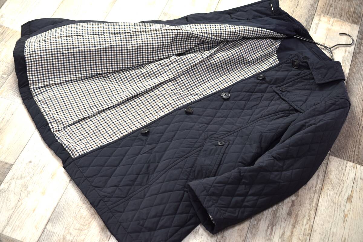アクアスキュータム Aquascutum キルティングコート 中綿入り 裏地チェック柄拍卖