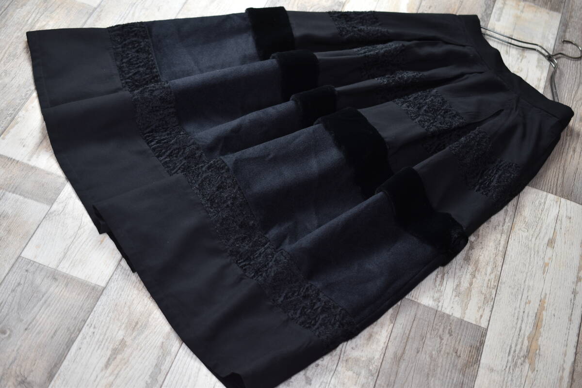 JUNKOKITO ジュンコキトウ 異素材コンビ☆ファー付きロングスカート サイズ38 黒色 拍卖