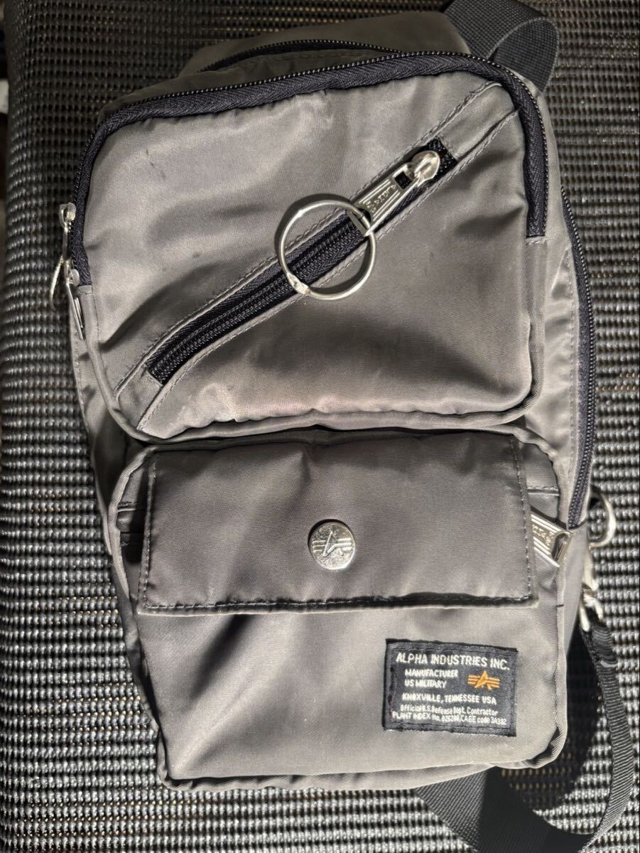 ALPHA INDUSTRIES INC. ボディバッグ拍卖