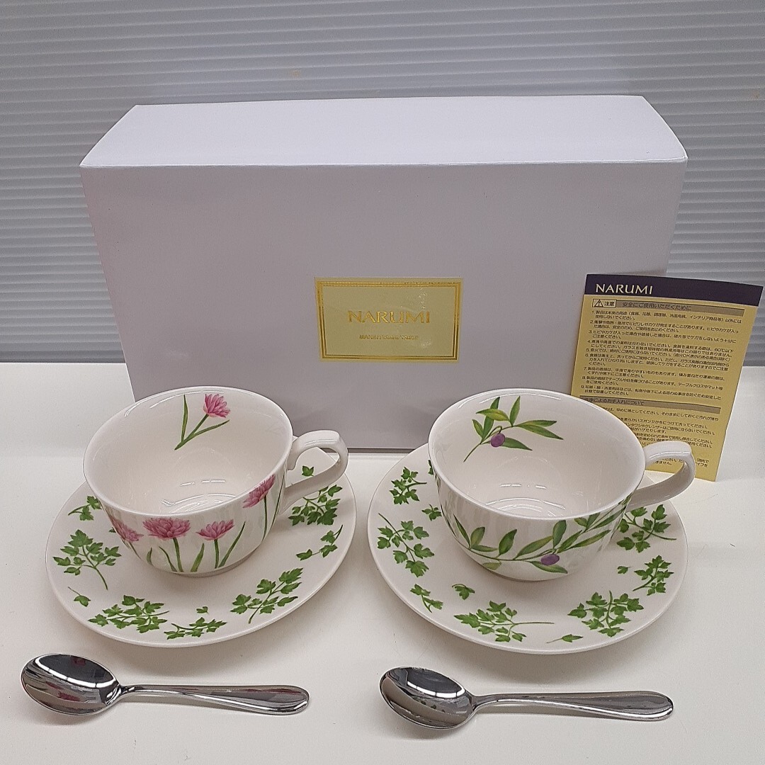 未使用 NARUMI ナルミ カップ&ソーサー スプーン付き 花柄 洋食器 2客 箱付き ま拍卖
