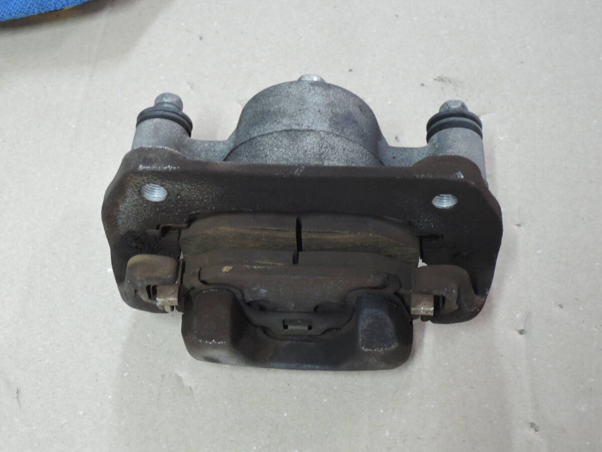 スズキ JB23W ジムニー 純正 フロント ブレーキ キャリパー ① S-0718拍卖