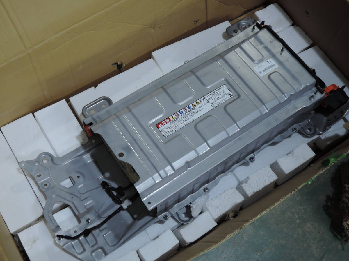 ジャンク品 80系 ノア ヴォクシー HV ハイブリッドバッテリー G9280-28070 リビルト品購入時のコア返却用などに HVバッテリー 25/11/11拍卖