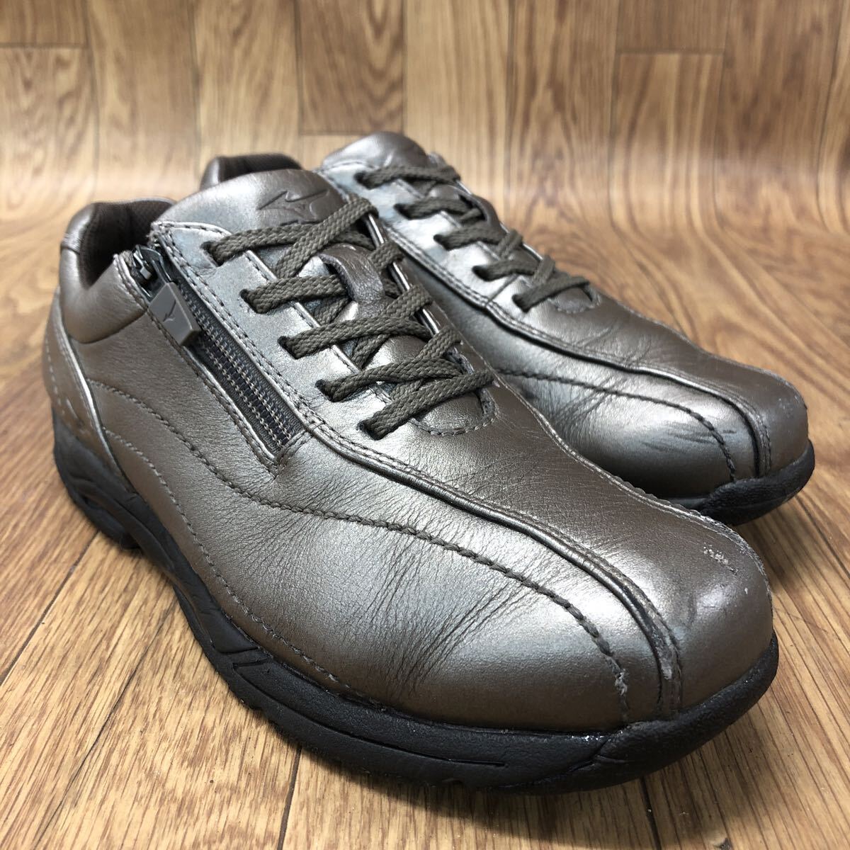 AIS-20251117-1140 MIZUNO ミズノ ウォーキングシューズ カジュアルシューズ サイドジップシューズ レディース 23.0EEE拍卖