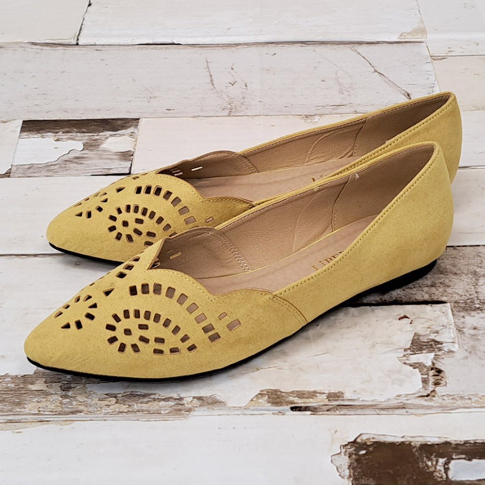 新品 訳あり 24.0cm パンプス ローヒール ぺたんこ フラット アーモンドト カットワーク フラワーカット 歩きやすい 痛くなりにくい フェミ拍卖