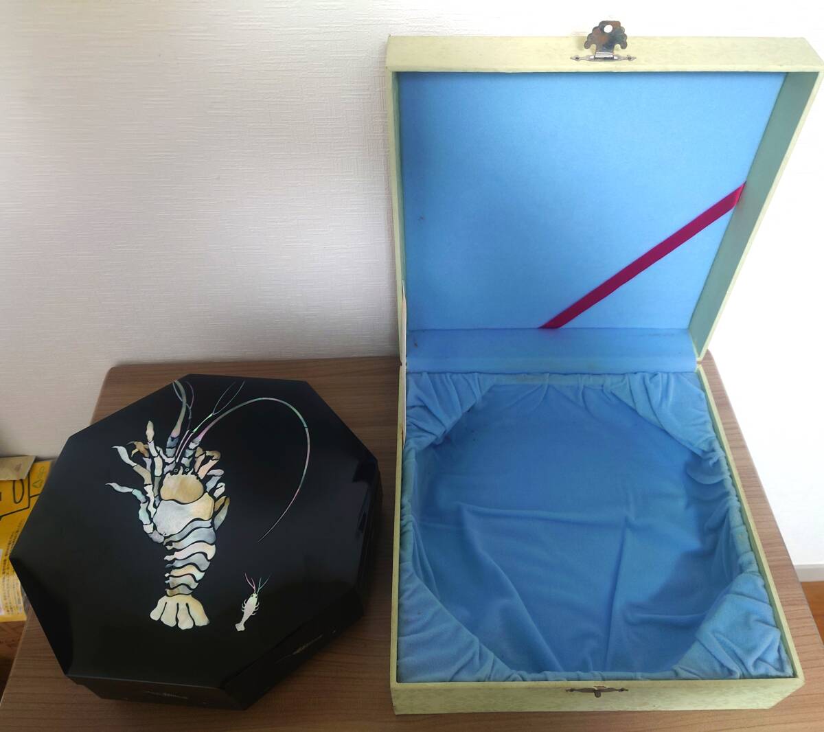 【自宅保管品】 螺鈿工芸 九節板 クジョルパン 伝統工芸品 八角形 横:約27.2㎝ 高さ:約6.9㎝ 漆器 食器 オードブル 韓国 宮廷料理 蝦拍卖