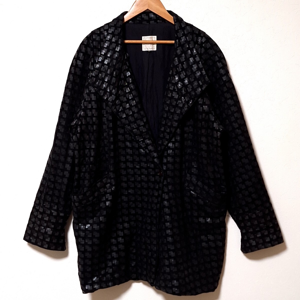 W1055【Zorronuez】ゾロニューズ レザー ハーフコート 豚革 本革 ブラック ピックスキン 日本製 エンボス レディース サイズF(L相当)/QQ拍卖