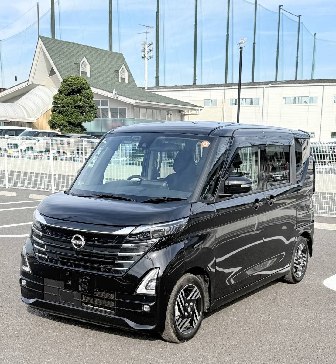 2025年式後期型 日産 ルークス モダル 低走行7697km 車検付き!【大型ナビ、パワースライドドア、レーンキープアシストなど豪華装備満載!拍卖