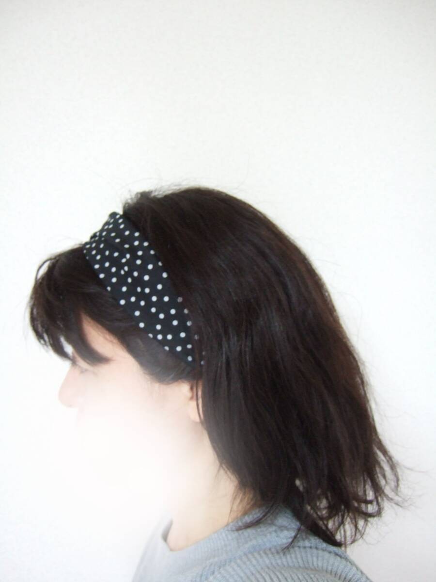 ★即決★ハンドメイド 黒ぽろぽろドットが大人かわいい 綿ローン薄手コットンのゆるターバン**ヘアバンド 花粉症の髪よけにも 拍卖