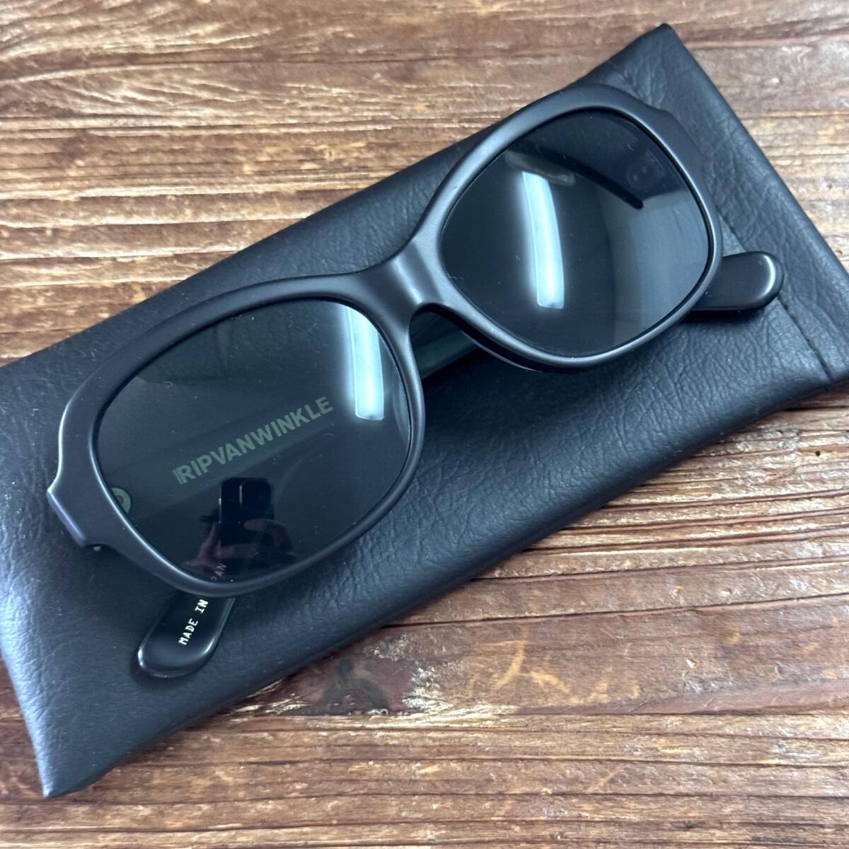 RIP VAN WINKLE サングラス 定価24,200円 送料600円〜 リップヴァンウィンクル EYEWEAR”Black 鯖江製 アイウェア メガネ オーバル 黒拍卖