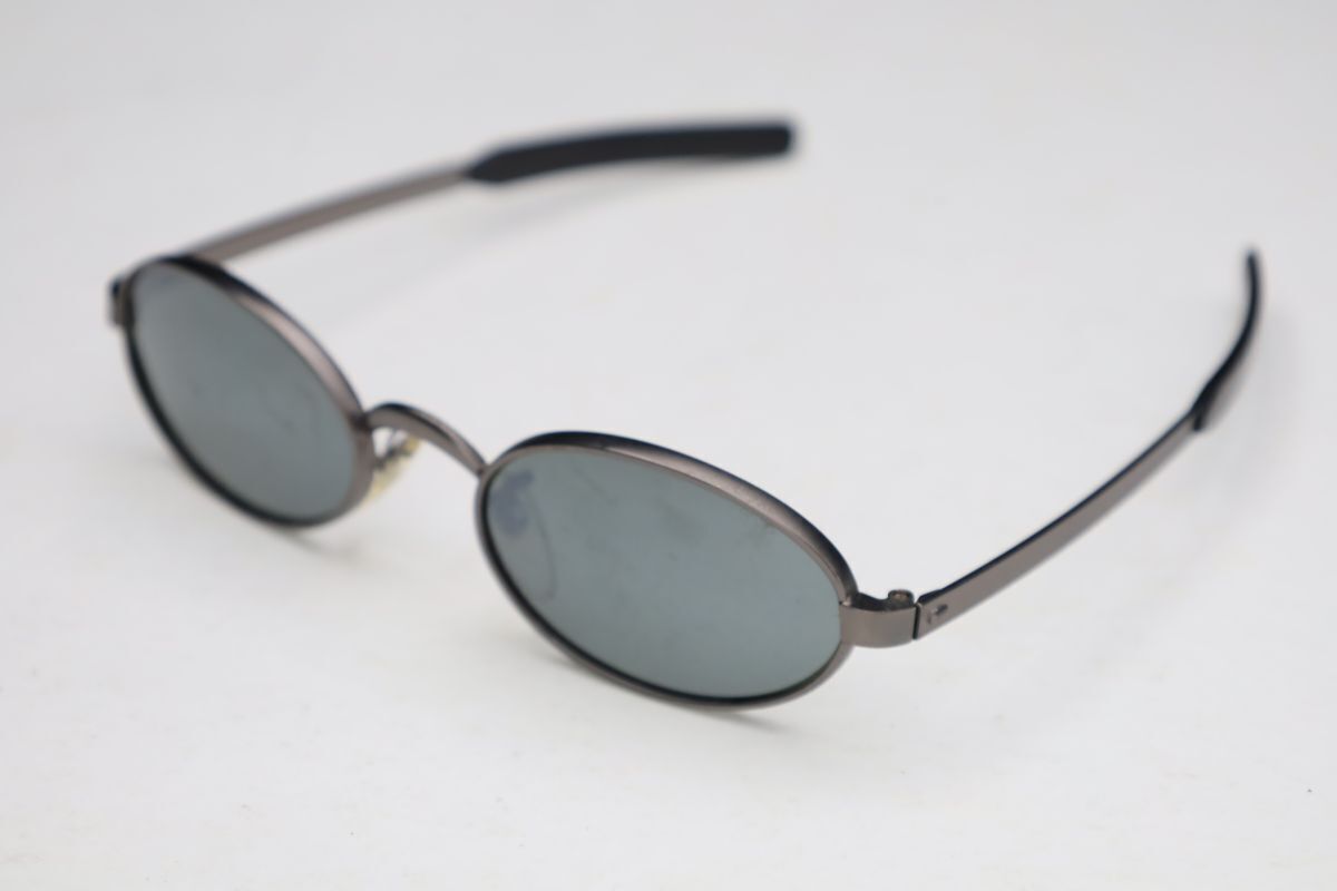 【昭和レトロ】サングラス 無銘ブランド ★ヴィンテージ調 ごつめフレーム ★ファッション・撮影小物にも拍卖