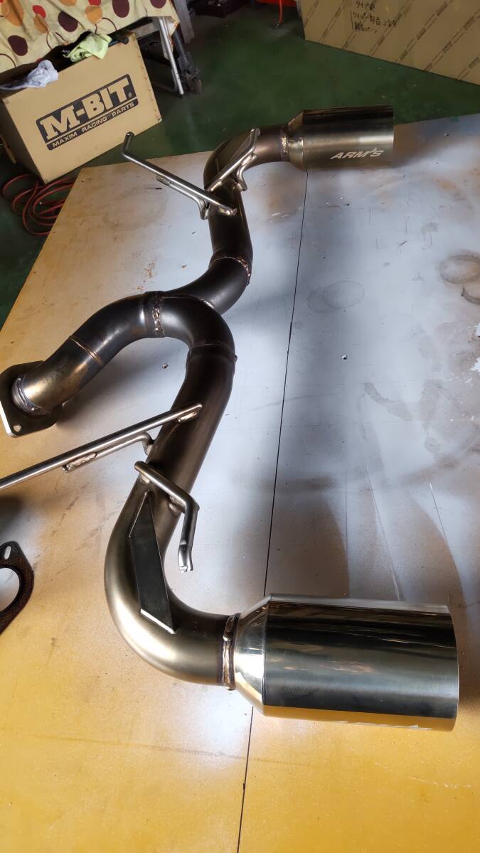 【競技用】 ロッソモデロ ARMS GT-304RGRマフラー GR86 ZN8 マフラー 86 ZN6 競技用 BRZ マフラー ZC6 ZN8拍卖