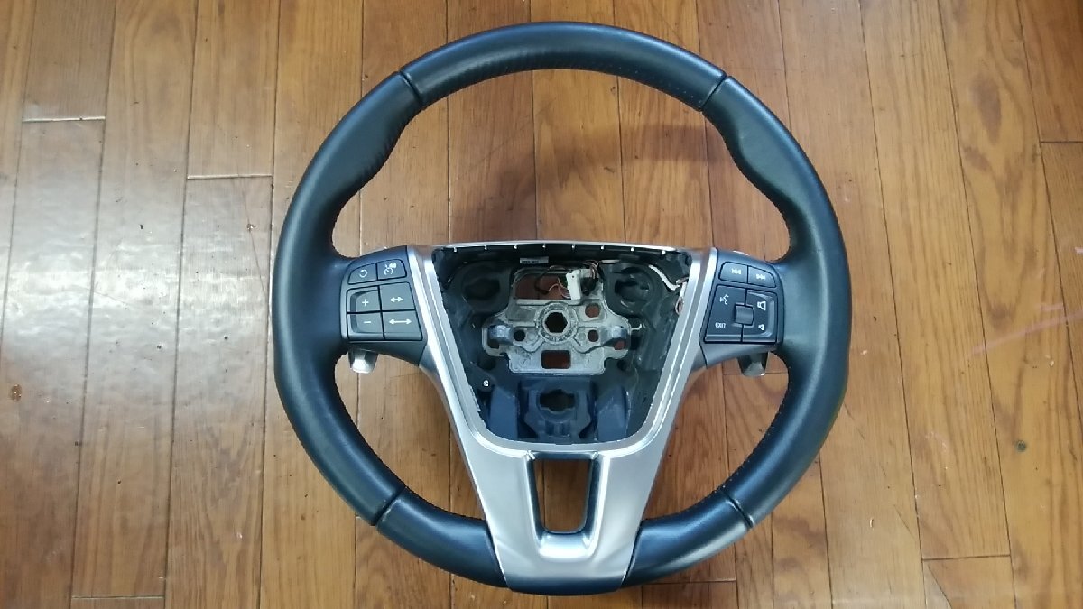 U#240 ボルボV40 クロスカントリー MB420XC 2019年 純正革巻きステアリングハンドル拍卖