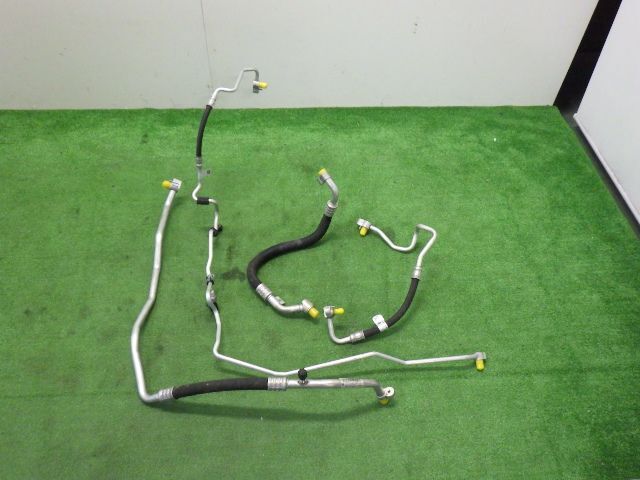 ★BMW X1 LDA-HT20 F48 B47C20A AT★エアコン パイプ セット 純正 中古 9209721-08 9209723-07 9209727-07 9209724-08拍卖