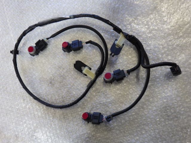 ★N-WGN L JH3★リア バンパー ソナー ホンダ 純正 中古 32131-TKR-0000-1 39680-T0A-R42ZY 39680-T0A-R02ZS拍卖