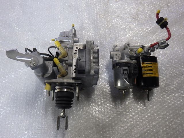 ★プリウス S ZVW30★ABS アクチュエーター ポンプ セット トヨタ 純正 中古 EA 47210-47290 47070-47050 47050-47120拍卖