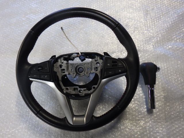 ★スペーシア カスタム ハイブリッド XSターボ MK53S★レザー ステアリング ハンドル 赤ステッチ スズキ 純正 中古拍卖