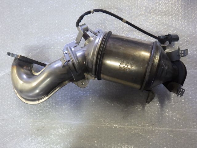 ★アウディ A3 スポーツバック 8PCAX 8P★触媒 純正 中古 マフラー 1K0131701DE 1K0178PB 1K0254200Q拍卖