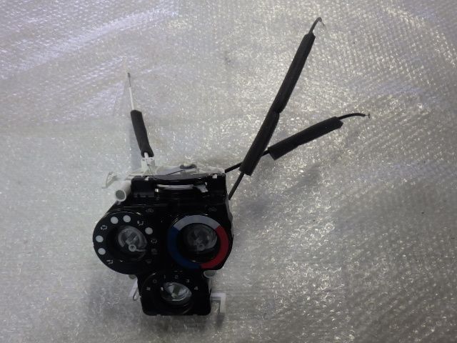 ★グランマックス トラック GL S403P 令和5年★エアコンスイッチ 純正 新車外し 中古 (タウンエース S403)拍卖