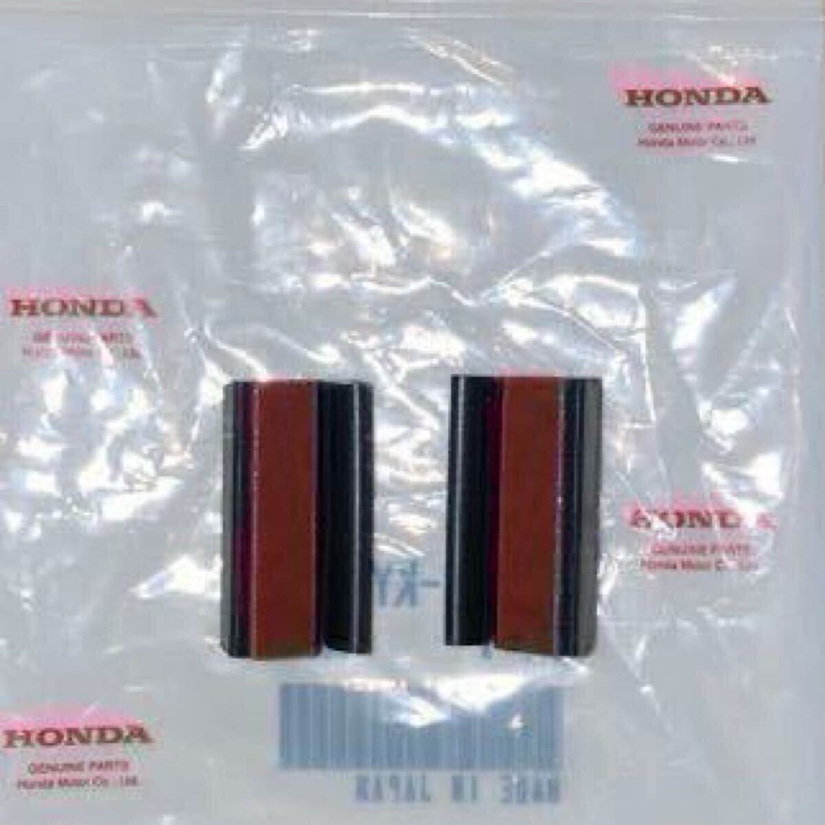 ホンダ純正品 CBR250RR MC22 後期型 タンク サイド クッション ラバー ガソリンタンククッション HONDA 純正部品 新品 GENUINE PARTS拍卖