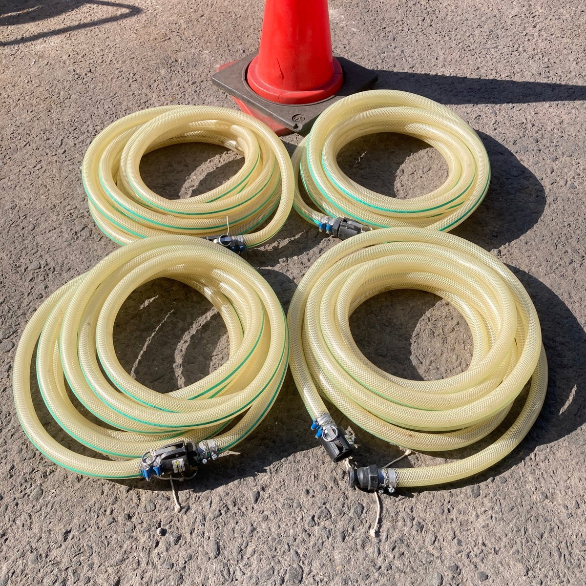 配清i526 TOYOX 耐圧圧送ホース トヨフーズ TFB-25 内25-外33 全長10.5m■BANJO カムレバーカップリング(カプラ/アダプタ)付★計4本セット拍卖