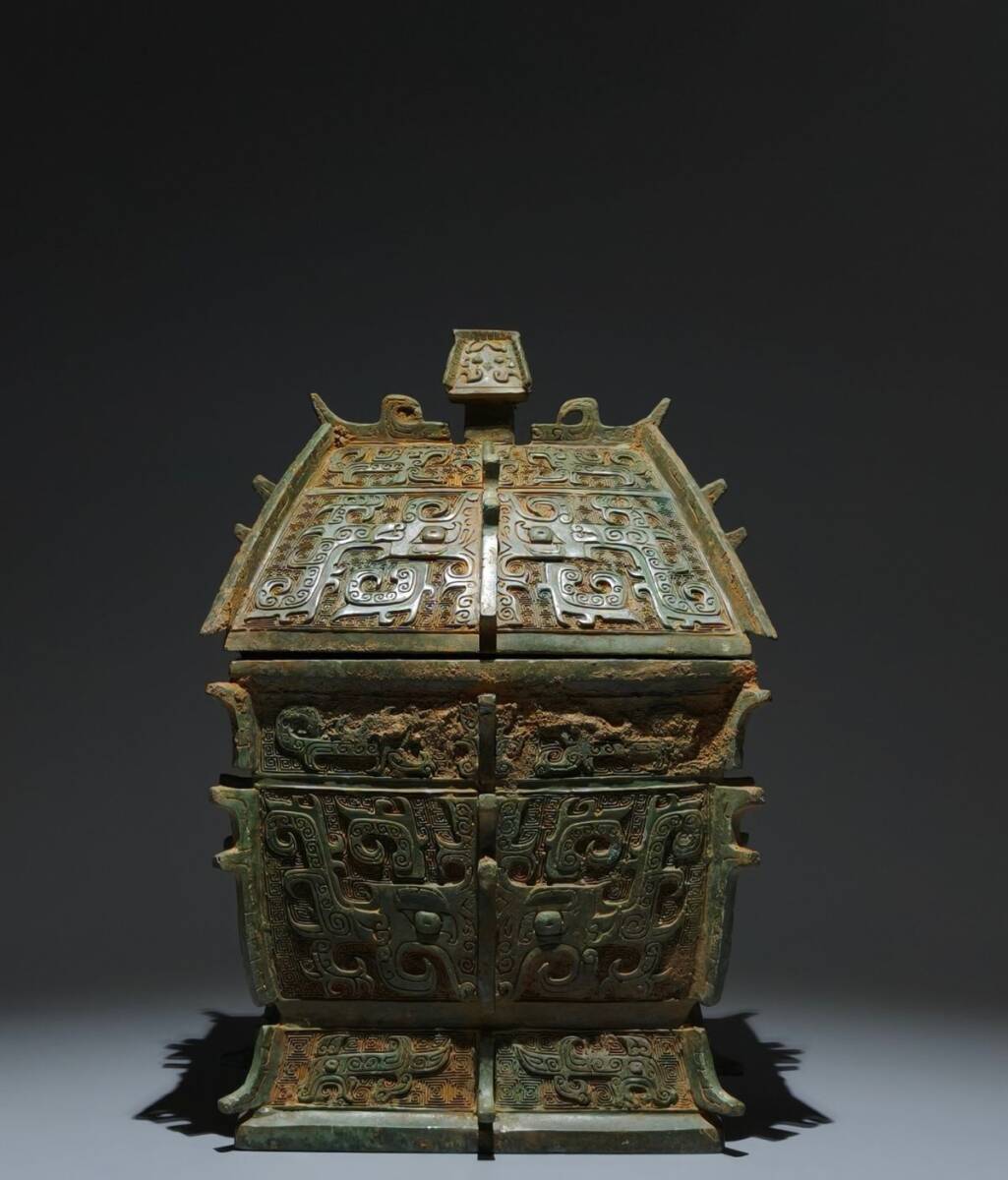 永し 商代時期 青銅器 獸面紋方倉 蓋罐 銘文 極細工 古銅彫 置物擺件 古美術品 時代物 古董品 収集 骨董品 旧家蔵出 中国唐物 A2124拍卖