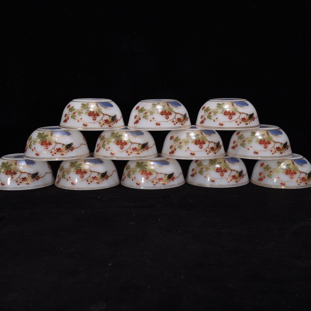 永し 清時代 乾隆年製 花卉紋 十二花神 琉璃杯 極細工 置物擺件 古美術品 時代物 古董品 収集 旧家蔵出 中国唐物 A982拍卖