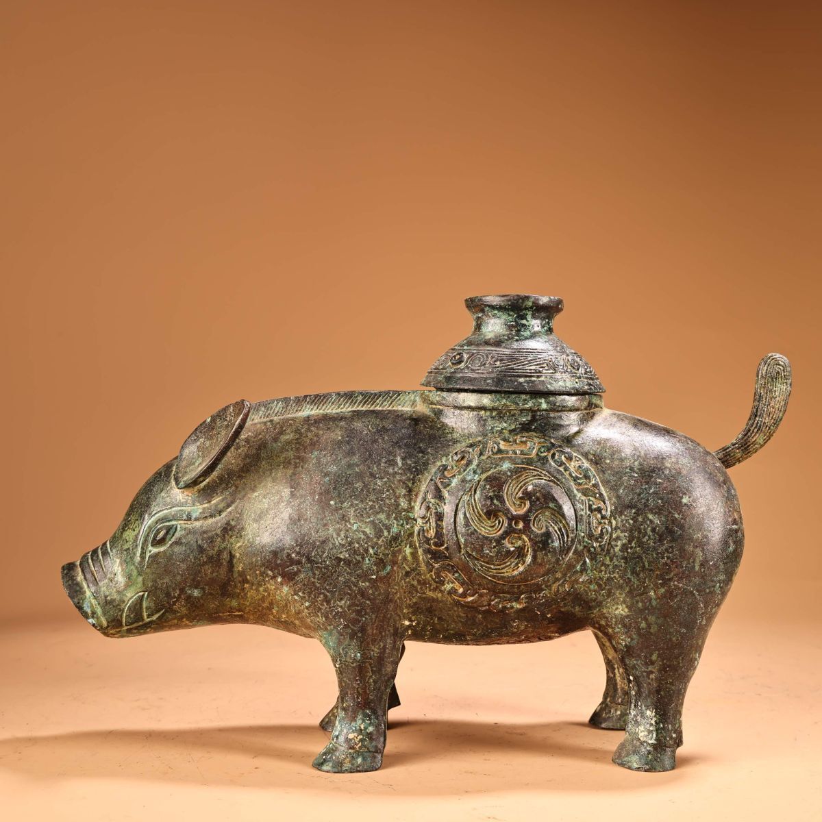 永し 西周時期 青銅器 豬尊 極細工 古銅彫 置物擺件 古美術品 時代物 古董品 収集 骨董品 旧家蔵出 中国唐物 A621拍卖