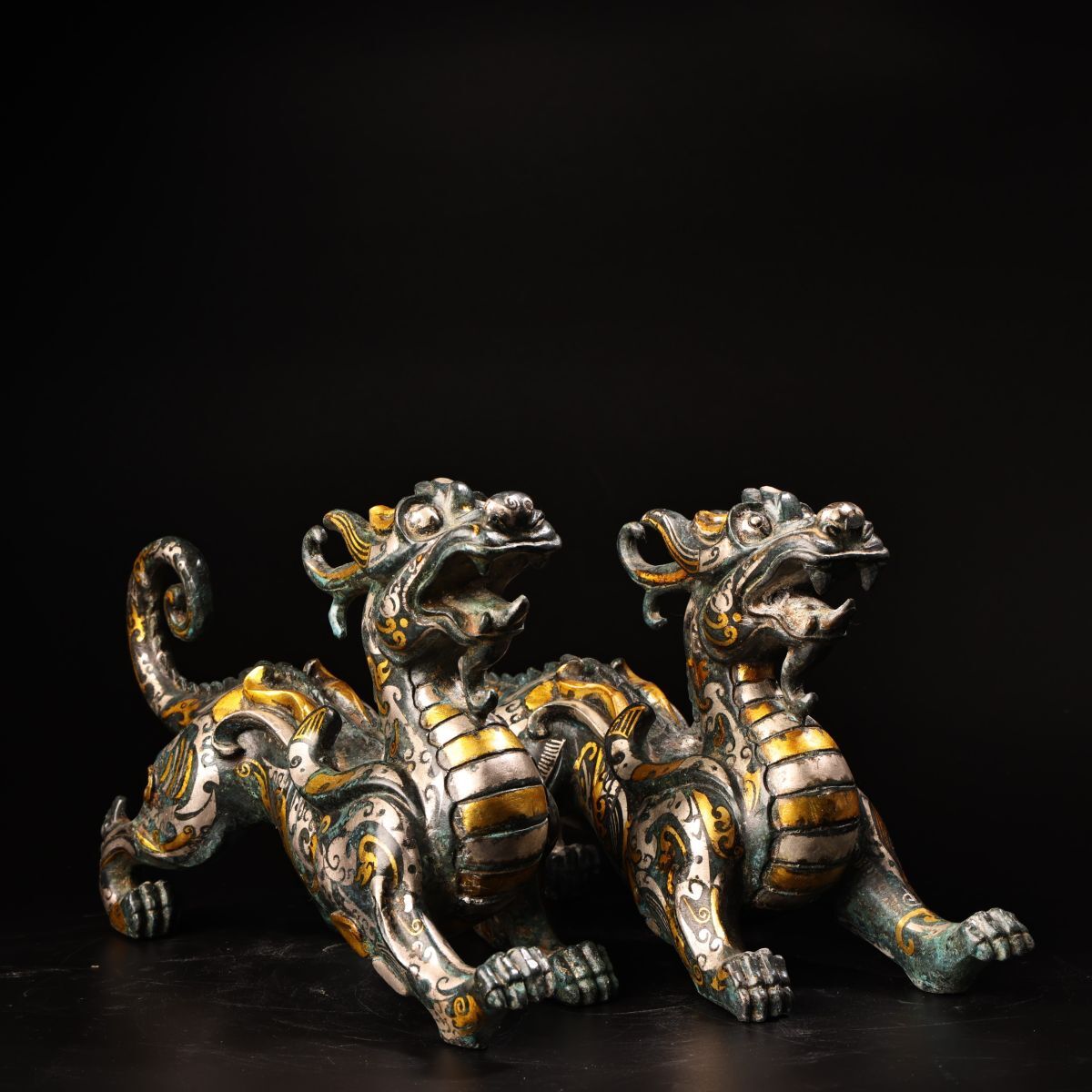 永し 西周時期 青銅器 錯金銀 瑞獸 一対 極細工 古銅彫 置物擺件 古美術品 時代物 古董品 収集 骨董品 旧家蔵出 中国唐物 A1拍卖
