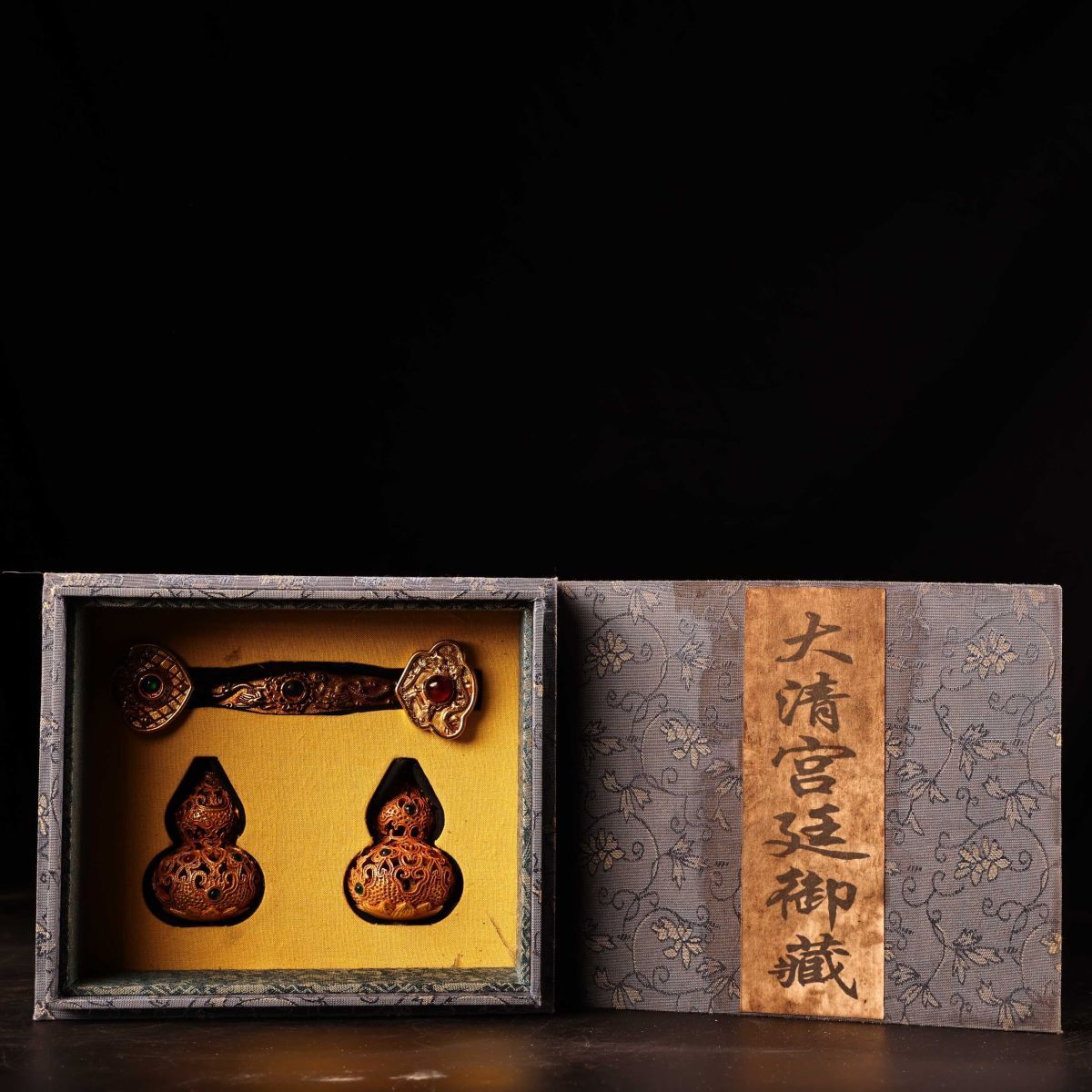 永し 清時代 大清宮廷御藏 古銅塗金 葫蘆 如意 一套 極細工 置物擺件 古美術品 時代物 古董品 収集 旧家蔵出 中国唐物 A54拍卖