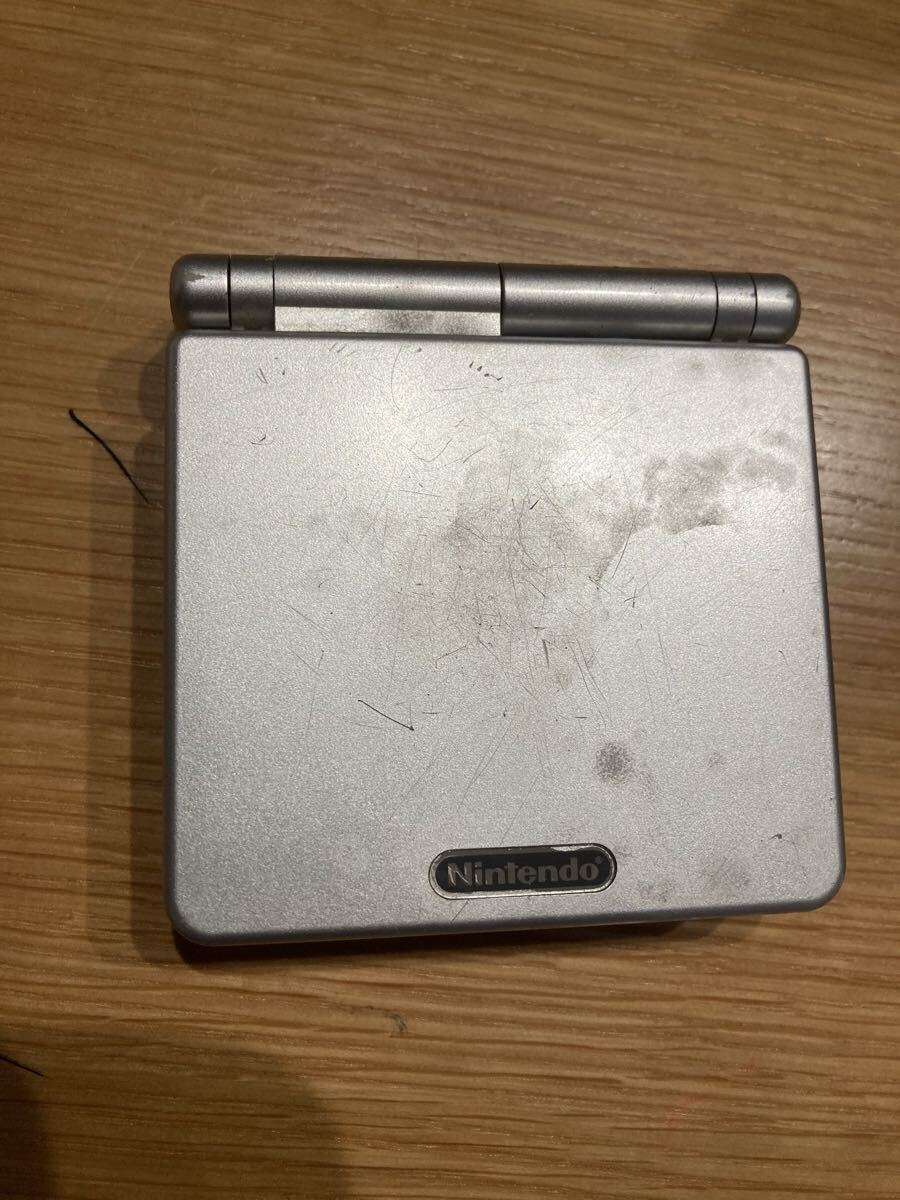 ゲームボーイアドバンスSP 任天堂 シルバー 充電器付き拍卖