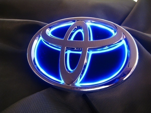 ジュナック LEDトランスエンブレム シナジーVer 【リア】 クラウンハイブリッド AWS210/AWS211拍卖