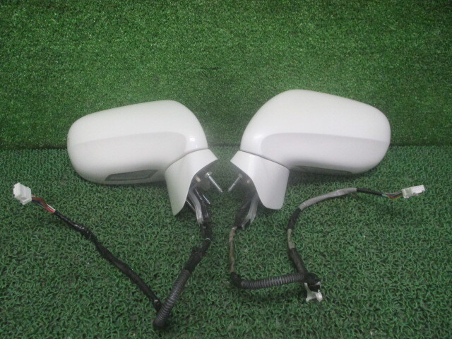 USF40 レクサス LS460 平成22年 カラーNO.077 ドアミラー 左右セット 253584拍卖