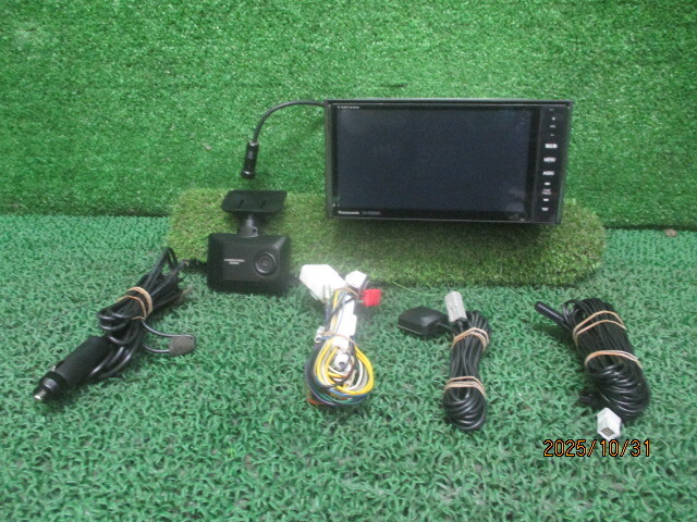 パナソニック ストラーダ メモリーナビ CN-R500WD TV/地デジ/CD/DVD/SD/フルセグ/Bluetooth 253636拍卖