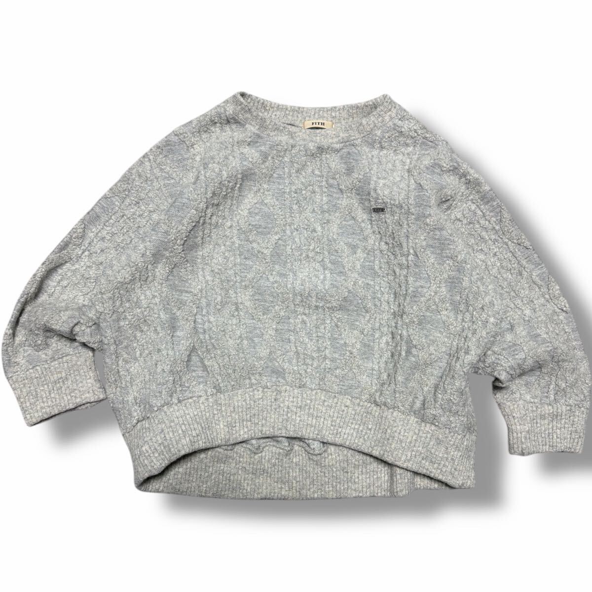 FITH フィス 130 ニットセーター グレー 立体編み 凹凸デザイン 日本製 上質素材 キッズ おしゃれ ブランド 子供服 プレートロゴ 美品拍卖