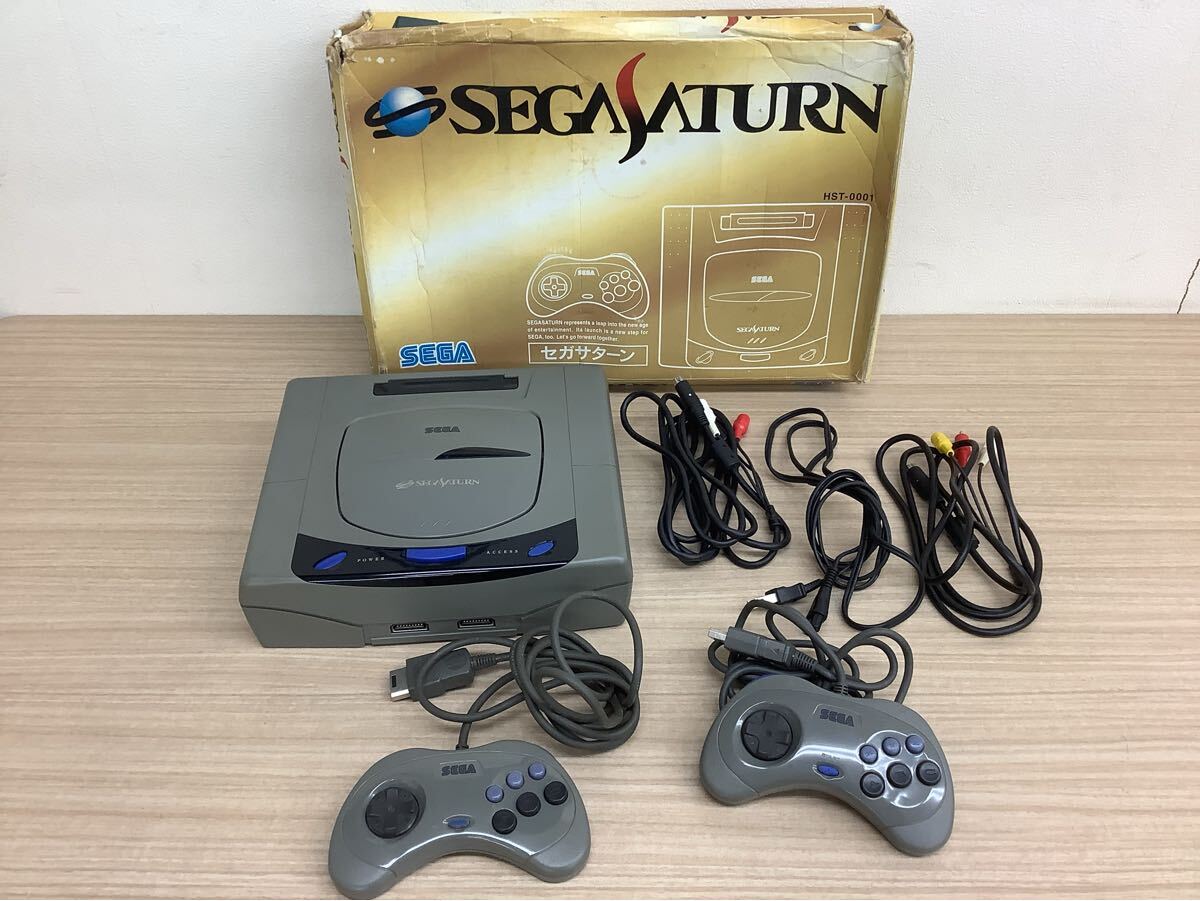 ◯営NI048-A4T100【埼玉発】SEGA セガサターン HST-3200 本体 コントローラー2個・ケーブル付き 箱あり 通電のみ確認済 現状品拍卖