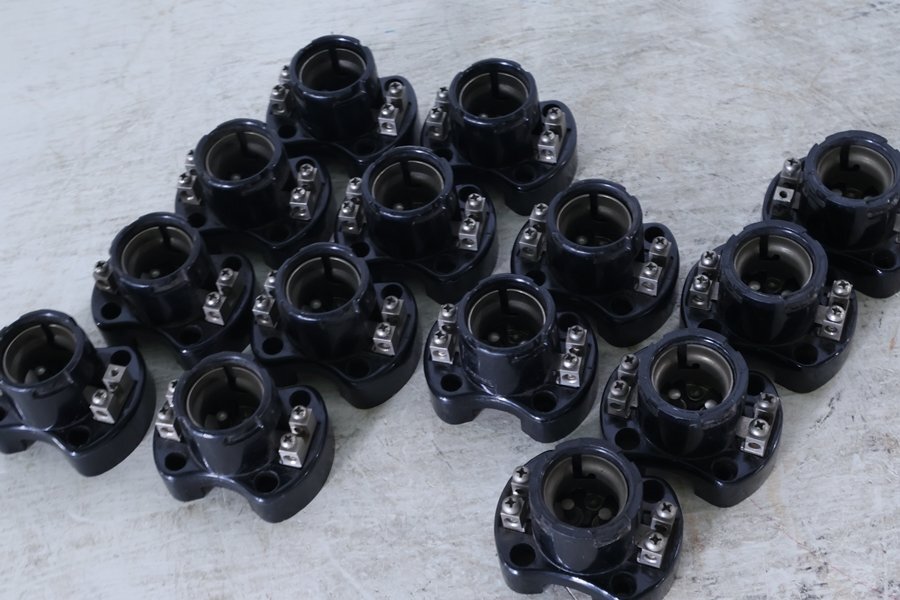 TB526船舶用 ベークソケット スワン式◇樹脂製/電気船灯/JIS/F8401/船用/SHODENSHA/船具/電球/ライト/SOCKETS/古道具タグボート拍卖