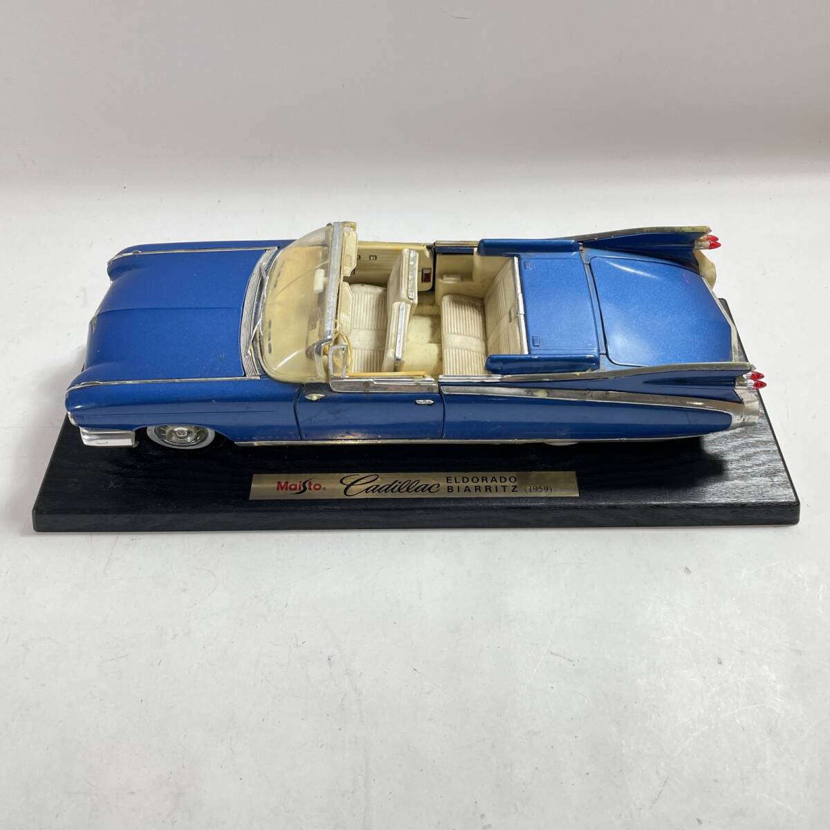 ★ Maisto社製 マイスト 1959年式 キャデラック エルドラド Cadillac ELDORADO BIARRITZ 模型自動車 ジャンク品 1.4kg拍卖