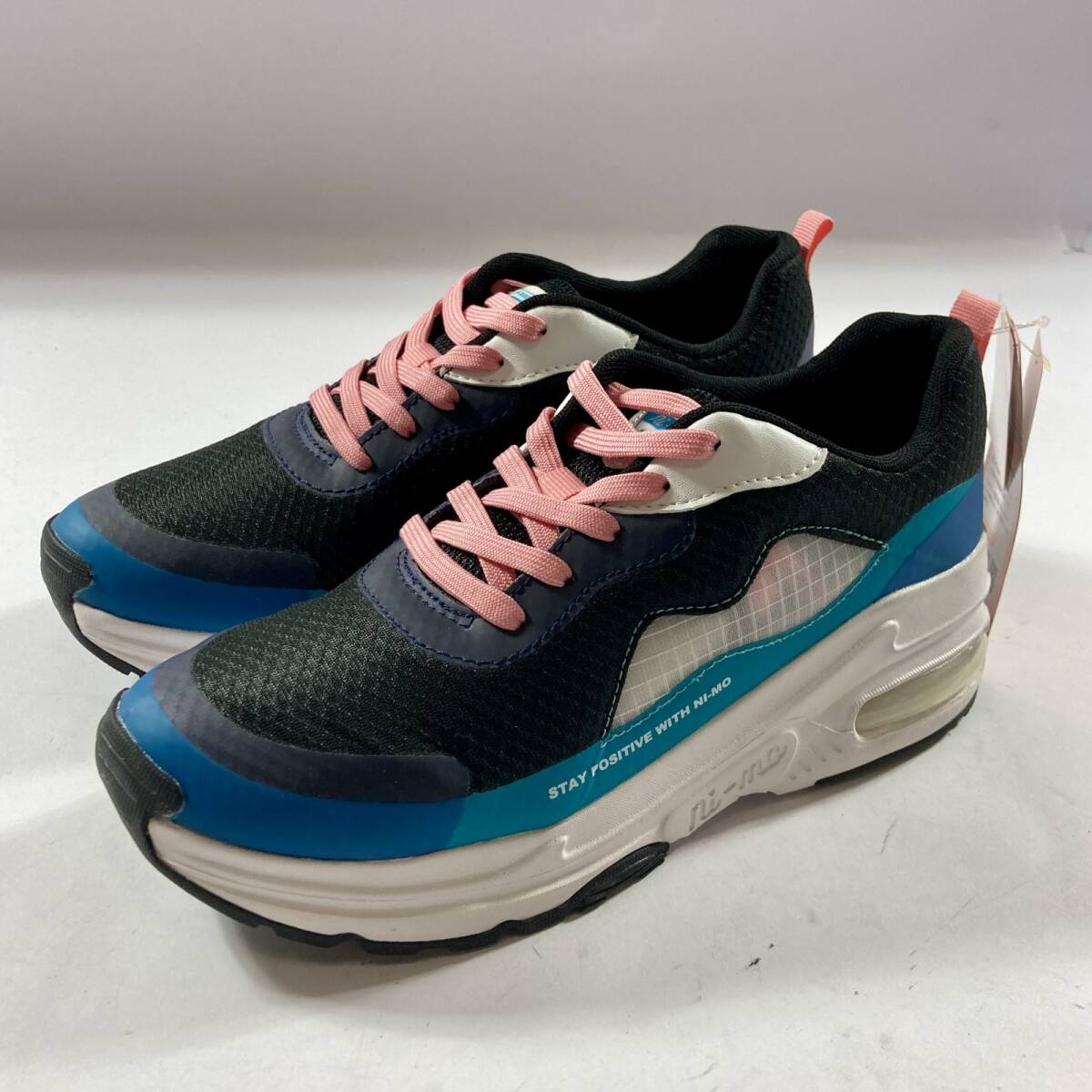 ★新品 タグ付き ムーンスター ニーモ NM J050 スニーカー ブラック 靴 子供靴 ガールズ ジュニア 厚底 サイズ23.5cm キッズ 現状品 0.55kg拍卖