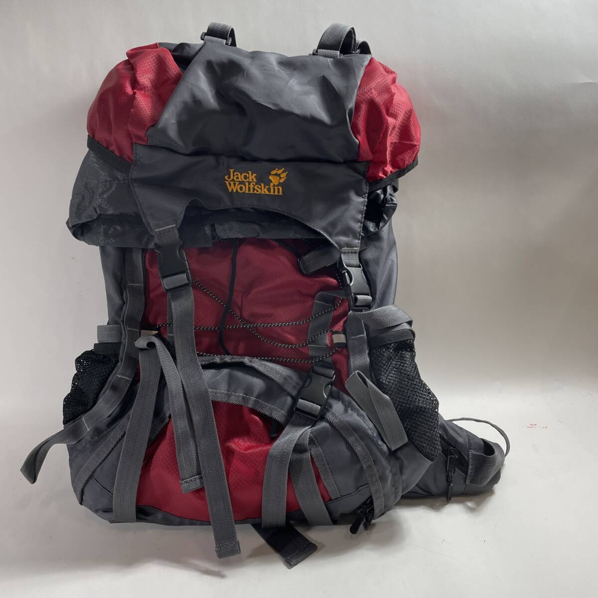 ★ Jack Wolfskin ジャックウルフスキン リュック・デイパック アウトドア 登山 バックパック レッド/グレー 現状品 1.43kg拍卖