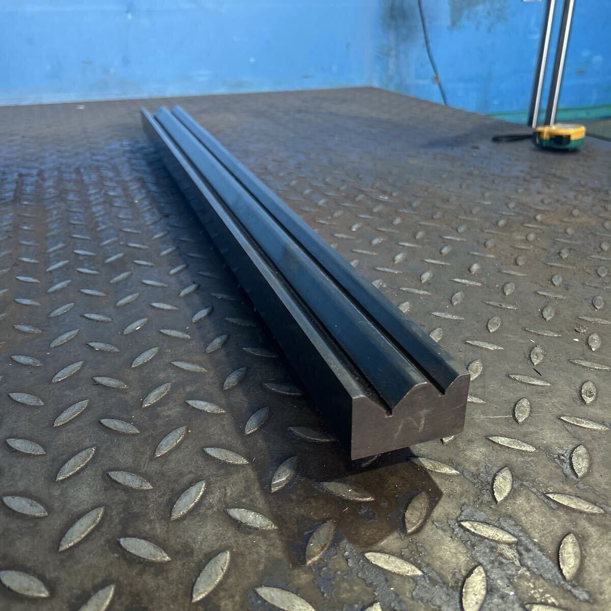 T2496 AMADA アマダ ベンダー プレスブレーキ 金型 AX2Vダイ ステンレス・厚板専用ダイ 835mm おそらくAX 88-16-25 拍卖