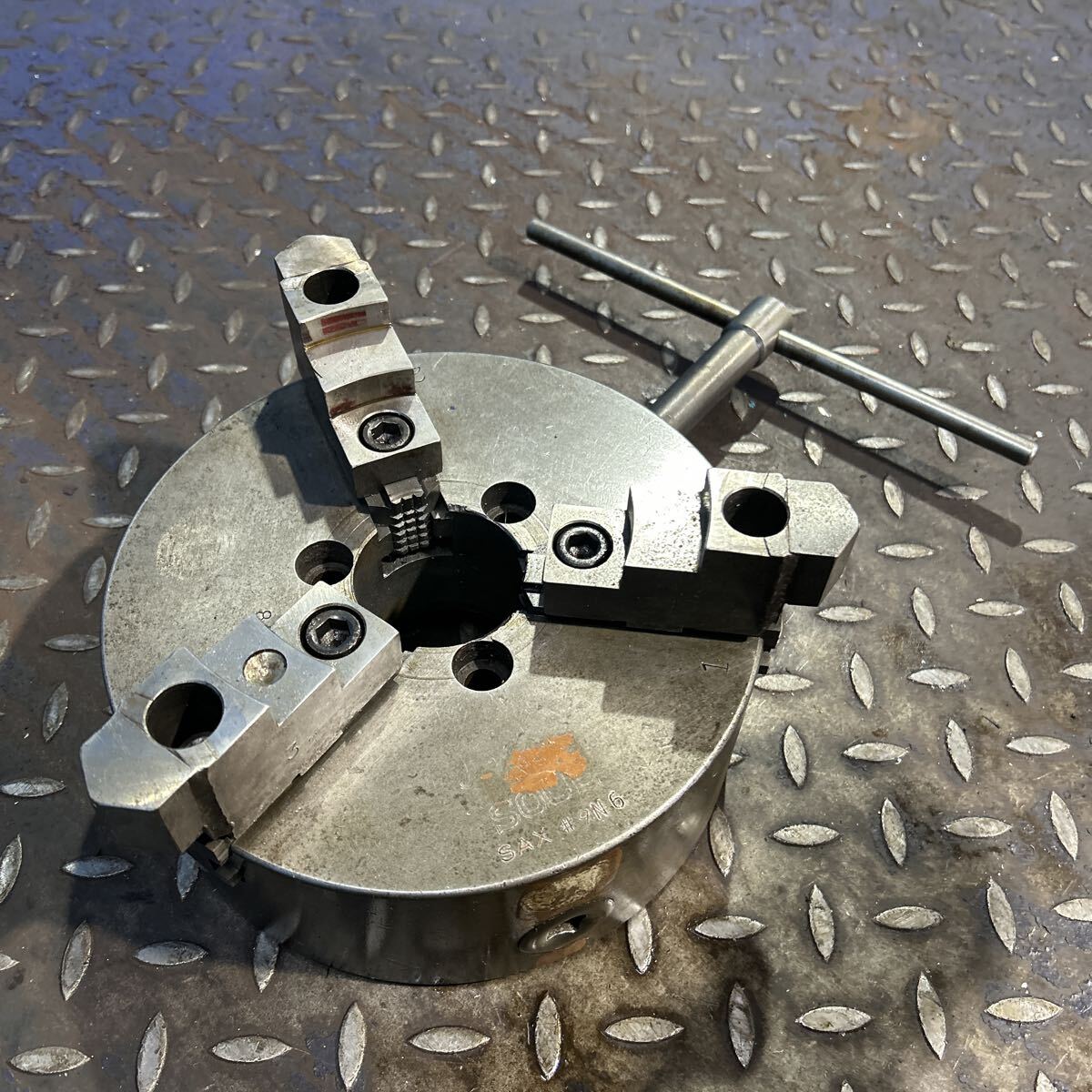 T2516 SOUL 帝国チャック 三つ爪 スクロールチャック #9N6 9インチ ※ハンドルあり 拍卖