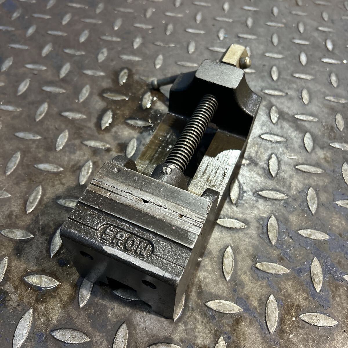 T2518 ナベヤ ERON バイス 口幅約75mm 開き約80mm *動作良好拍卖