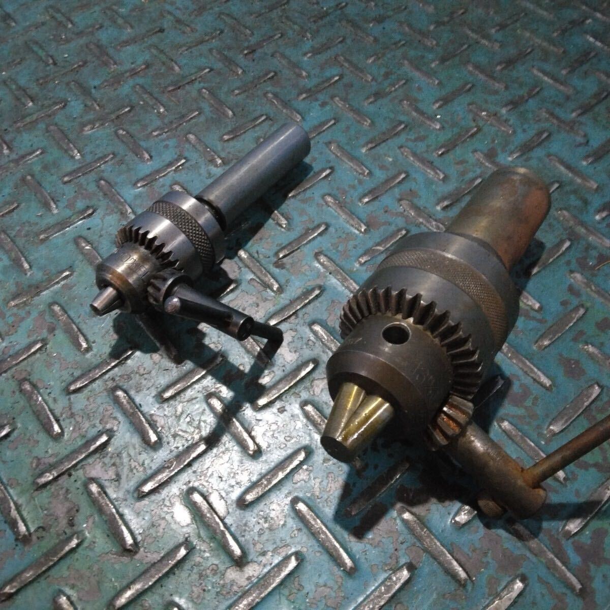 u31 ドリルチャック 13mm 10mm (ストレートシャンク32㎜・20㎜) セット拍卖