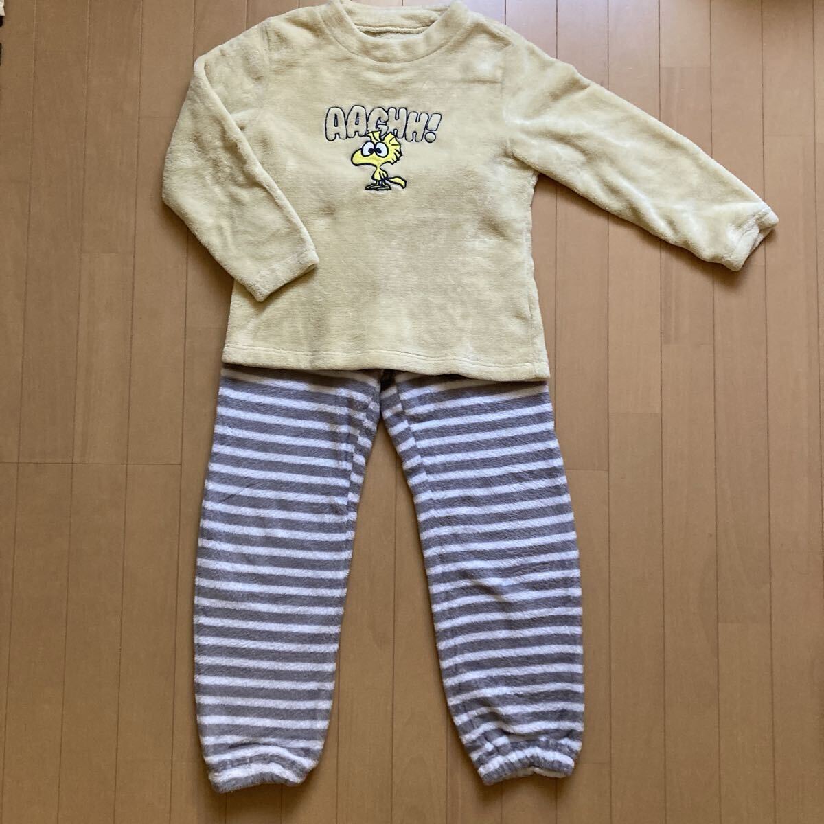 送料込 GU 長袖パジャマ サイズ150 もこもこ 上下セット あったか ピーナッツ スヌーピー ルームウェア拍卖