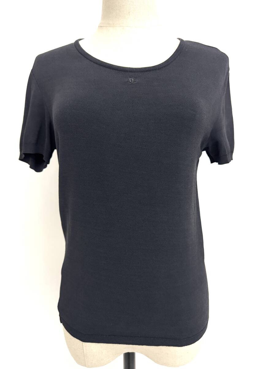 7K2306【本物保証】シャネル 半袖 カットソー Tシャツ ブラック ココマーク 刺繍 36 P10248 V00449 98P CHANEL拍卖