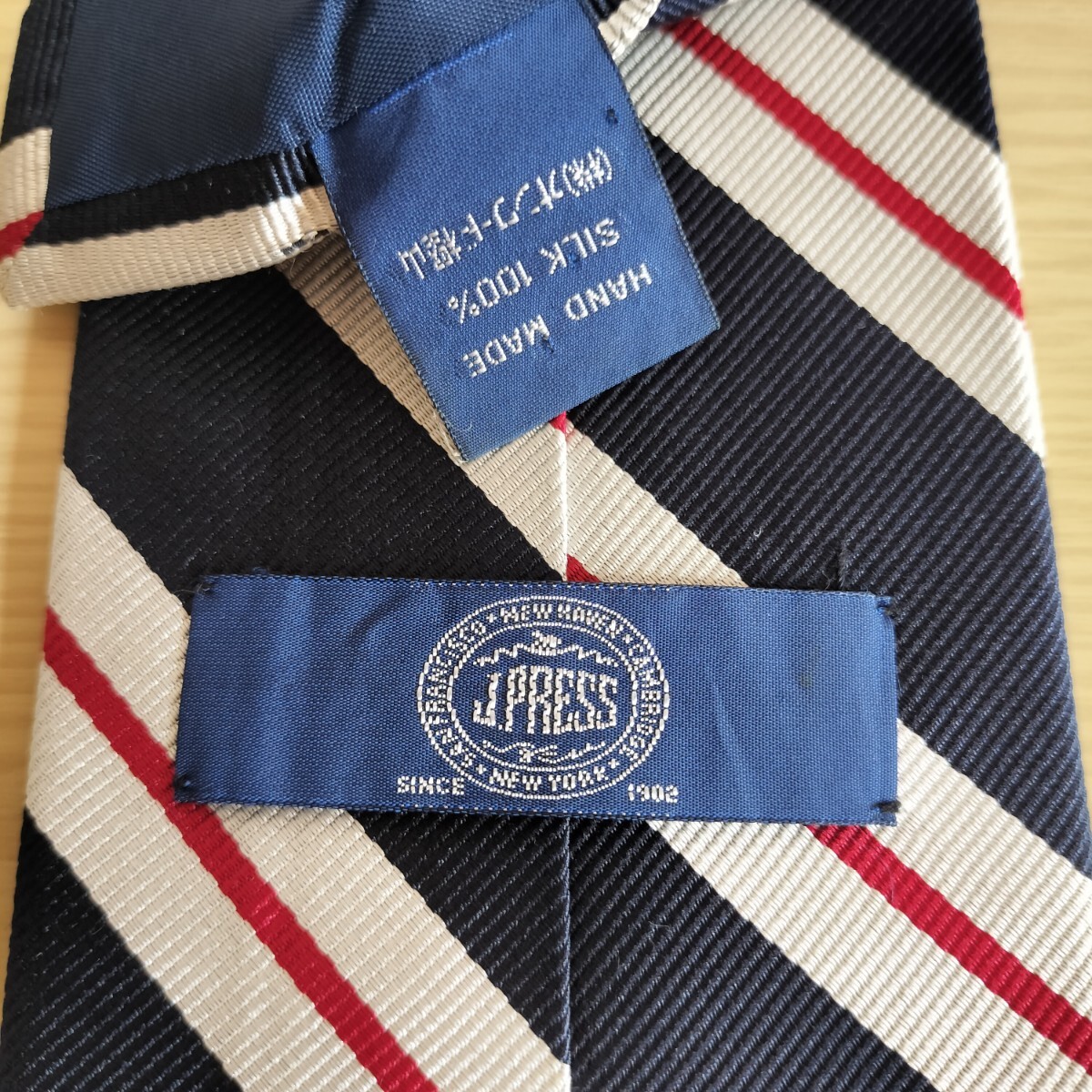 J.PRESS(Jプレス)ジェイプレス黒紺シルバー赤線ストライプ模様ネクタイ拍卖